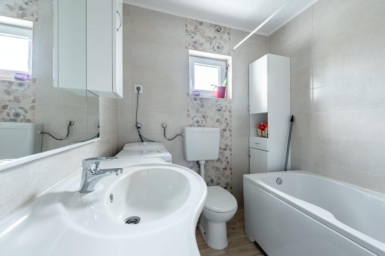 Apartman Tea Valpó Kültér fotó